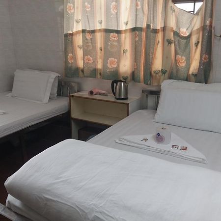 הונג קונג New Yan Yan Guest House Reception 9Th Floor Flat E4 E6 מראה חיצוני תמונה